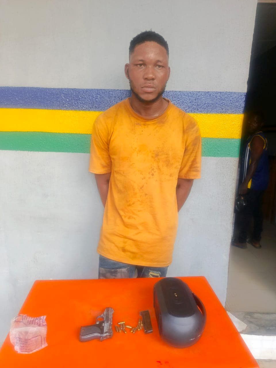 Nigeria Police Force intercepted a suspected hoodlum identified as Wisdom Obi.